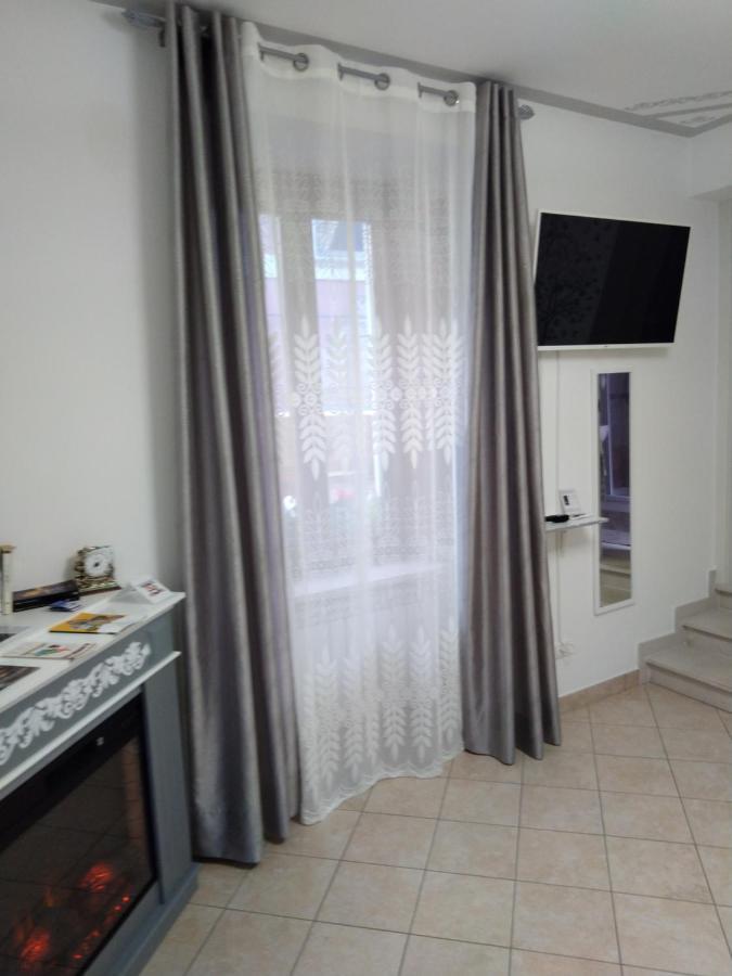 B&B Regina Margherita LʼAquila Kültér fotó